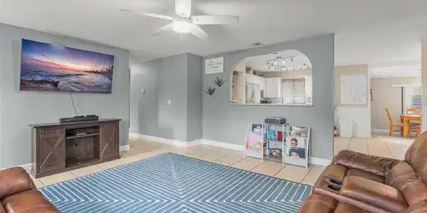 Image 4 Image 4
