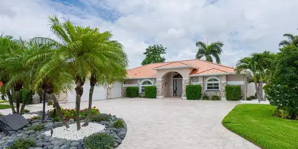 7759 CARVER COURT