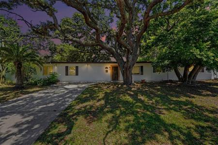 217 GARDEN CIRCLE