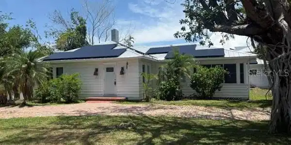 617 SIESTA DRIVE