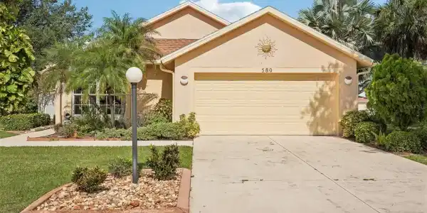 580 ROSE APPLE CIRCLE