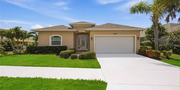 409 TOMOKA DRIVE
