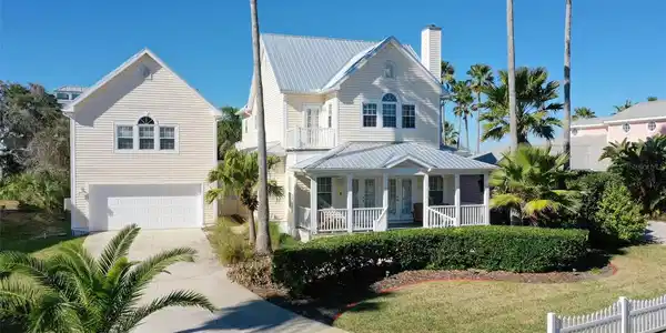 252 GULL CIRCLE