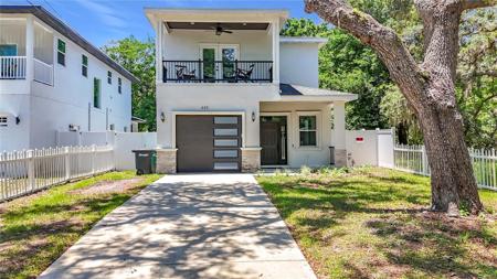 525 ELM STREET