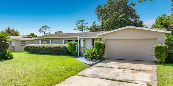 3045 AVON LANE