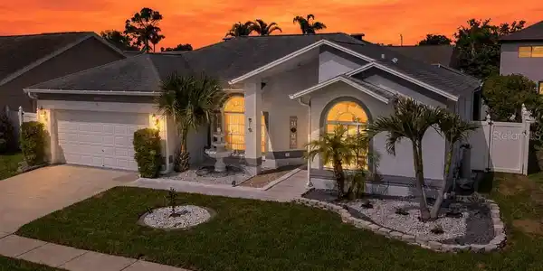 11426 ZENITH CIRCLE