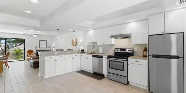Image 4 Image 4
