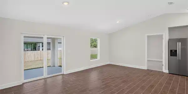 Image 4 Image 4