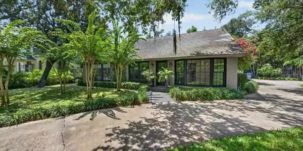 3020 W VILLA ROSA PARK