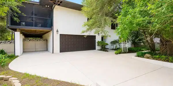 40 CONCORD DRIVE
