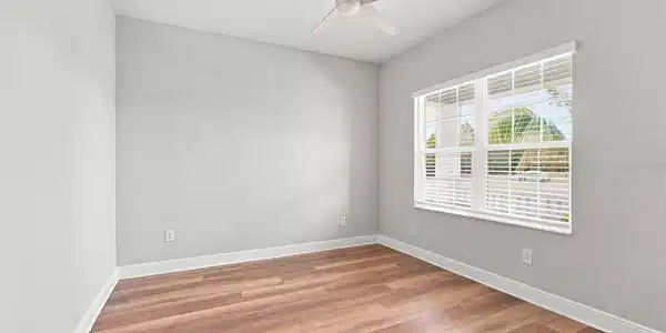 Image 4 Image 4