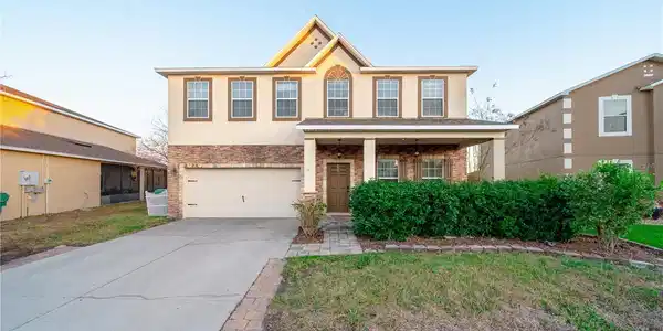 2724 SUNCOAST LAKES BOULEVARD