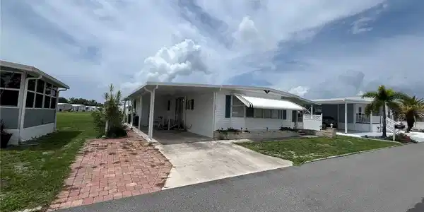 900 JOLANDA CIRCLE