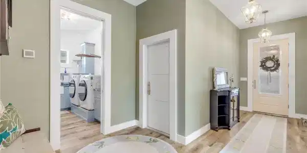 Image 4 Image 4