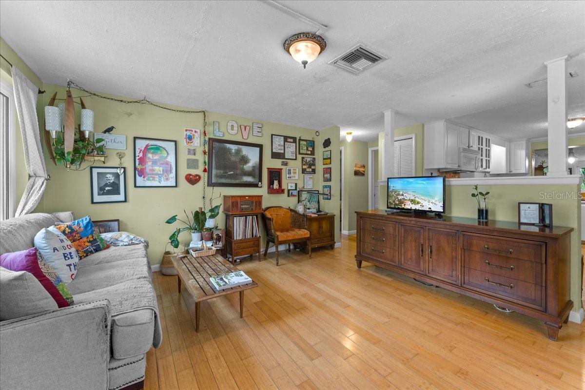 Image 4 Image 4
