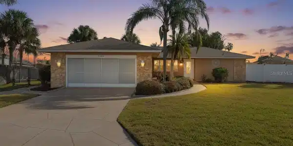 4384 4TH ISLE DRIVE