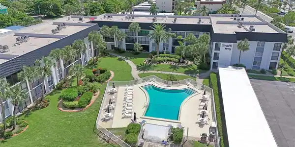 5600 BEACH WAY DR