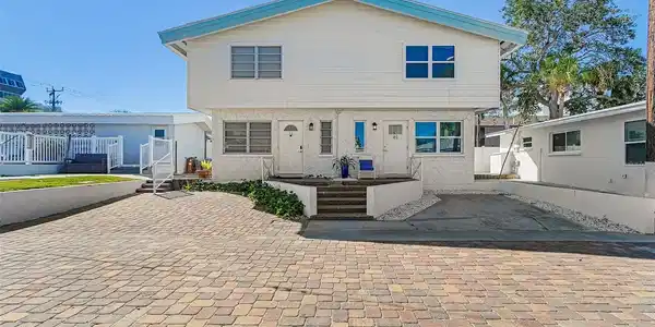 6020 MIDNIGHT PASS ROAD