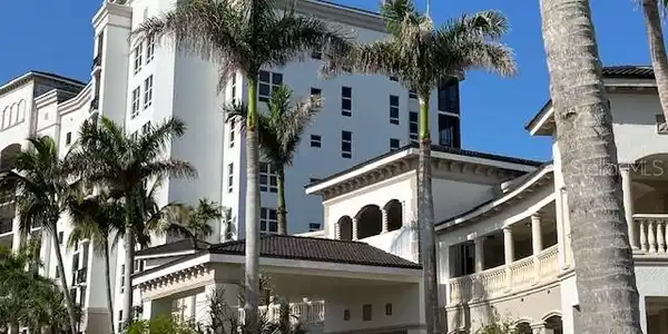 3333 SUNSET KEY CIRCLE