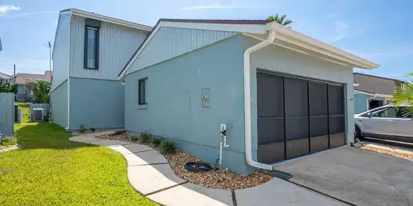 1746 WINDSONG CIRCLE