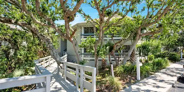 4313 SEA MIST DRIVE