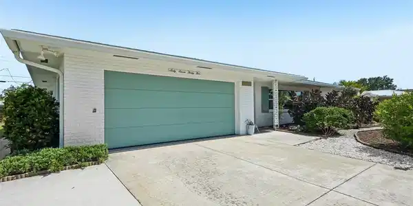 6735 KEYSTONE DRIVE