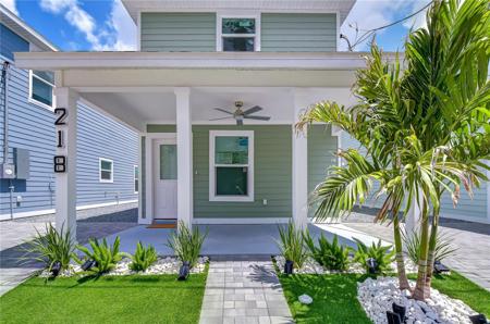 218 8TH AVENUE DRIVE W