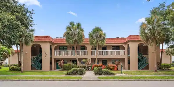 1750 BELLEAIR FOREST DRIVE