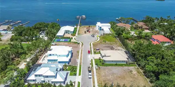 3820 PARROT BAY COURT
