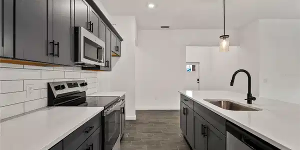 Image 3 Image 3
