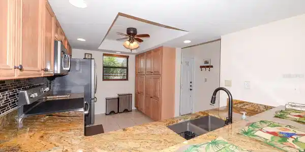 Image 4 Image 4