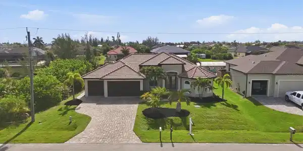 8330 TRACY CIRCLE