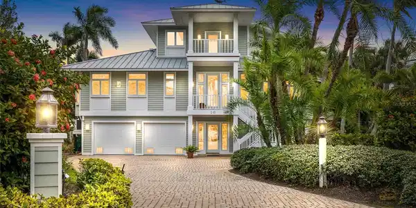 16 GROUPER HOLE DRIVE