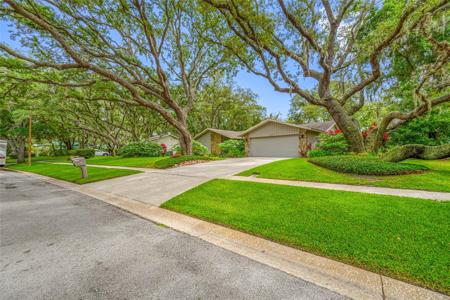 2827 PHEASANT RUN