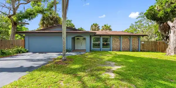 7032 MORNINGSTAR LANE