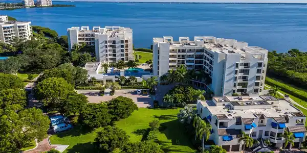 2020 HARBOURSIDE DRIVE