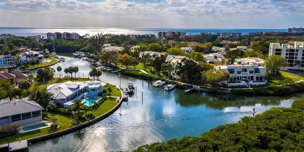 1906 HARBOURSIDE DRIVE