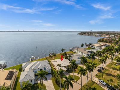 264 BAYSHORE DRIVE