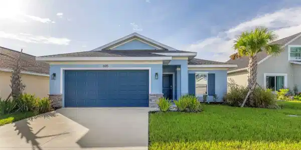 605 ROSE APPLE CIRCLE