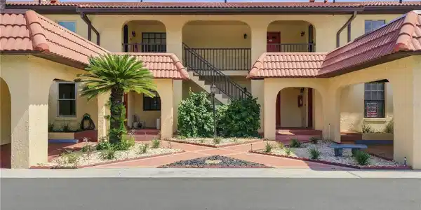 352 NW 14TH PLACE