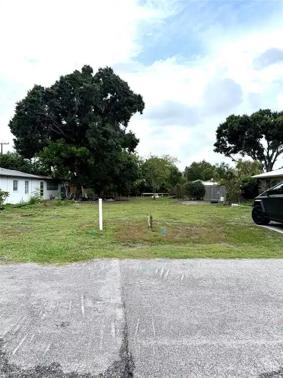 Image 1 Image 1
