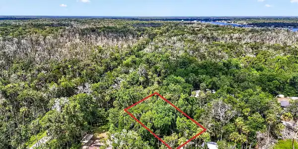 4626 S FLAMBEAU LOOP