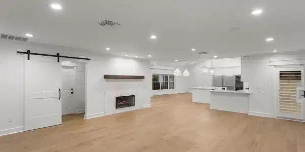 Image 4 Image 4