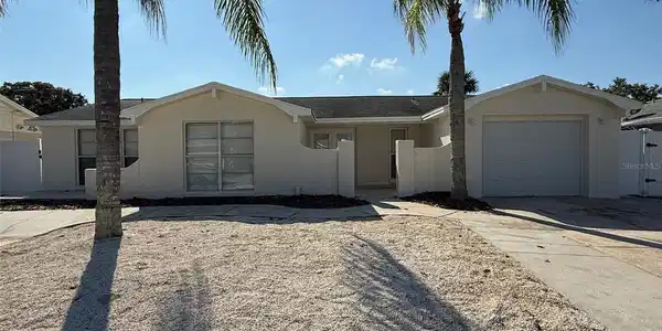 6104 SEABREEZE DRIVE
