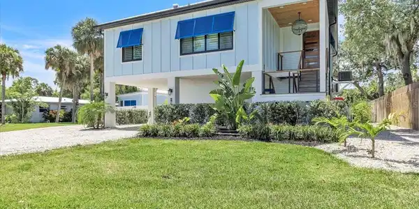 9470 COLONY DRIVE