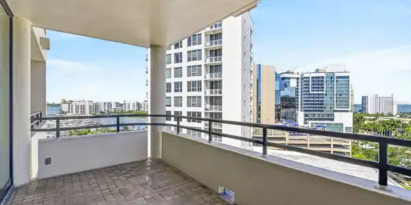 Image 4 Image 4
