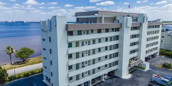 Image 4 Image 4