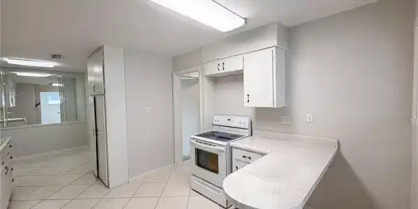 Image 4 Image 4