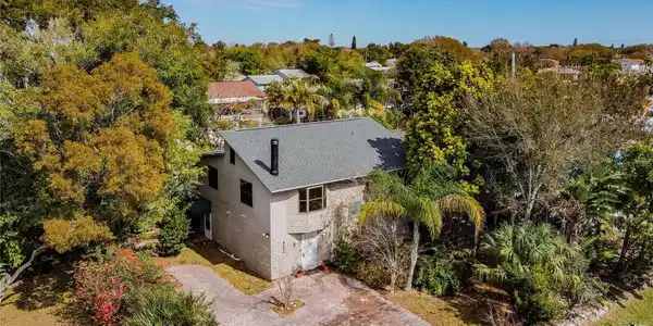 532 45TH STREET COURT W