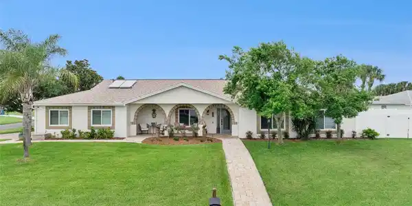 52 SEA ISLAND DRIVE N